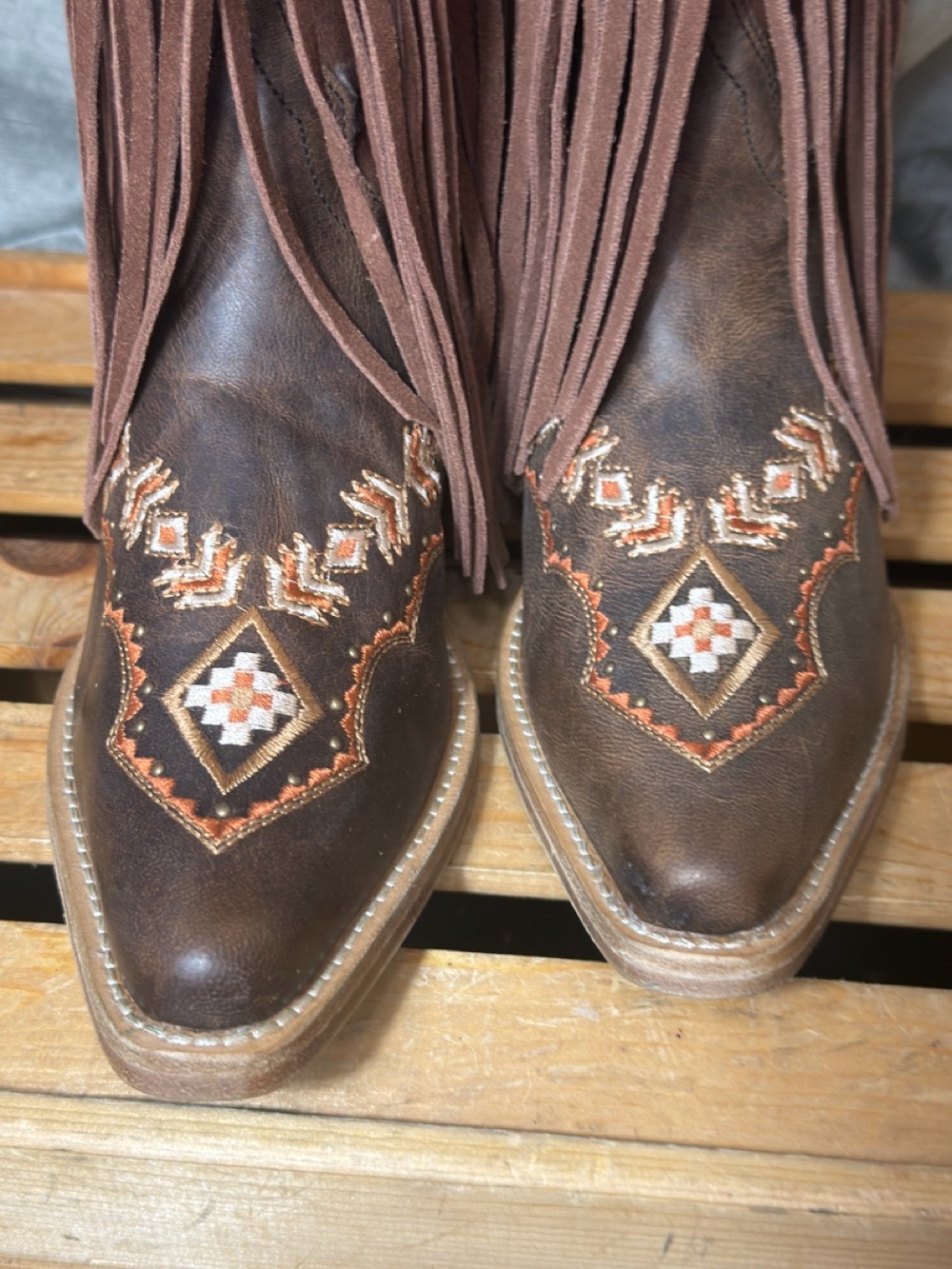 Buck & Brana *NEW* Franny Crack Women's Boot w/Fringe in Honey. Size 8.5 - Picture 3 of 16